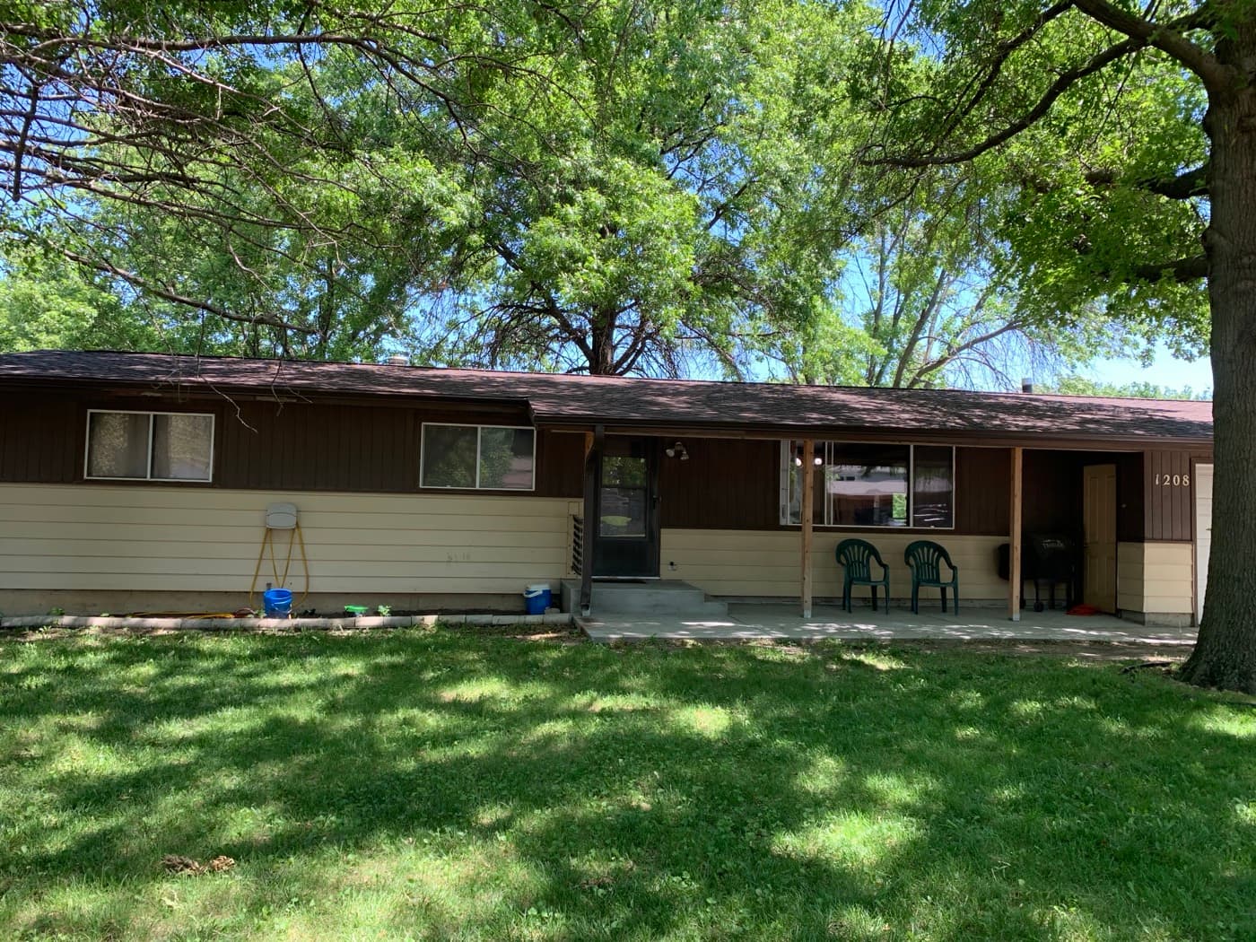 Exterior before — Acorn Properties renovation